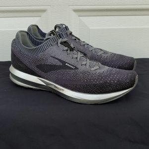 Brooks Levitate 2